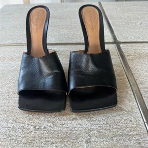 Bottega Veneta Black Leather Slides
